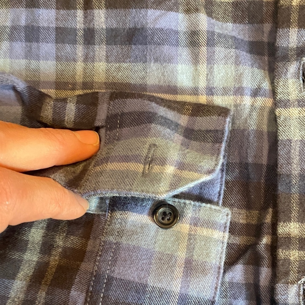 Vince Men's Blue and Black Checkered Shirt - Picture 7 of 9